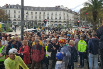 Hommage à Marion et à Paul, Tours, le samedi 19 octobre 2024. ©Collectif Cycliste 37, octobre 2024.